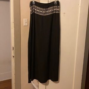 Black and gold Maxi skirt
